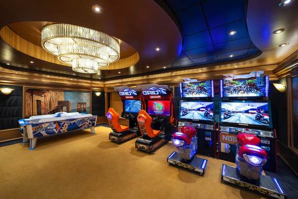 MSC Cruises MSC Fantasia Arcade - Credit - Ivan Sarfatti - MSC Rights 2.jpg